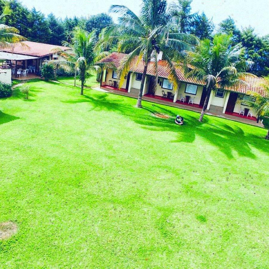 Pousada Serra Da Canastra Delfinópolis Exterior foto